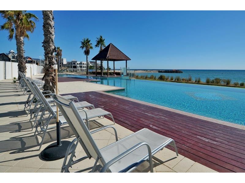 402/16 Dolphin Drive, Mandurah WA 6210