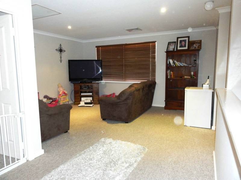 94a Leighton Rd, Halls Head WA 6210