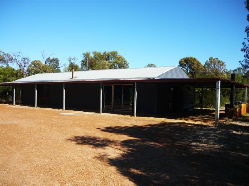 95 HOUGHAM ROAD, Barragup WA 6209