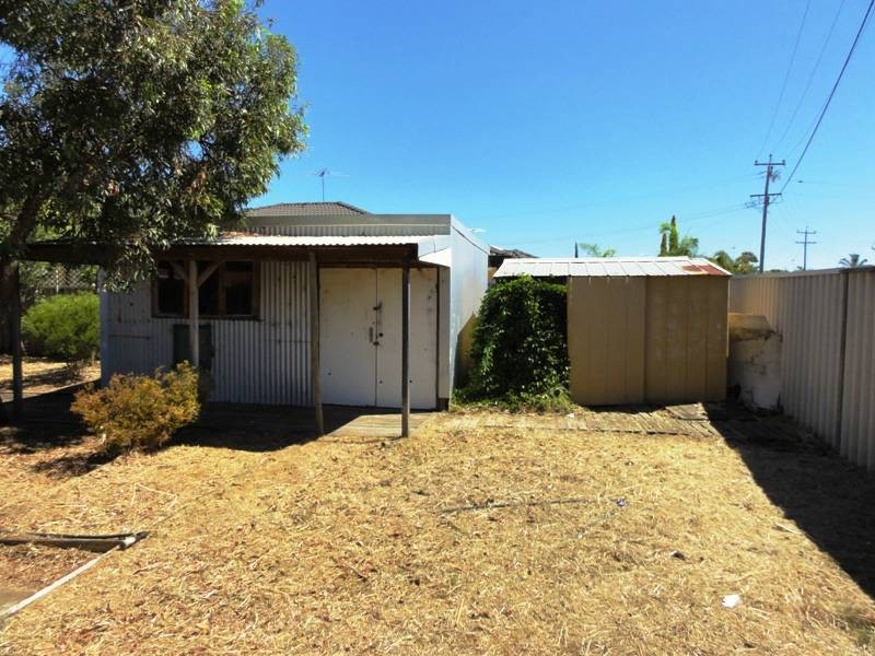 2 Moran Road, Greenfields WA 6210