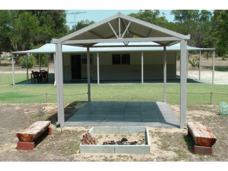 15 Pitman Road, Lake Clifton WA 6215