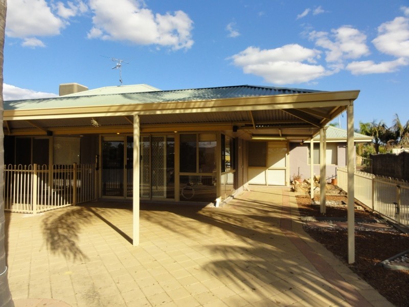 6 Sun Land Avenue, South Yunderup WA 6208