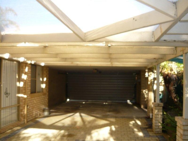 9 Pender Court, Thornlie WA 6108