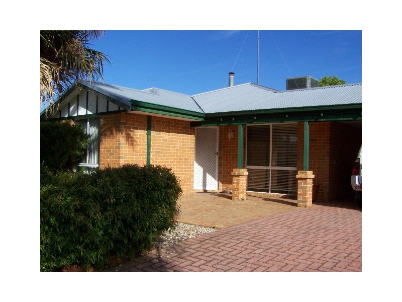 1 Priory Way, Greenfields WA 6210