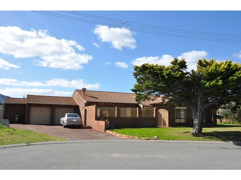 4 Sussex Place, Halls Head WA 6210