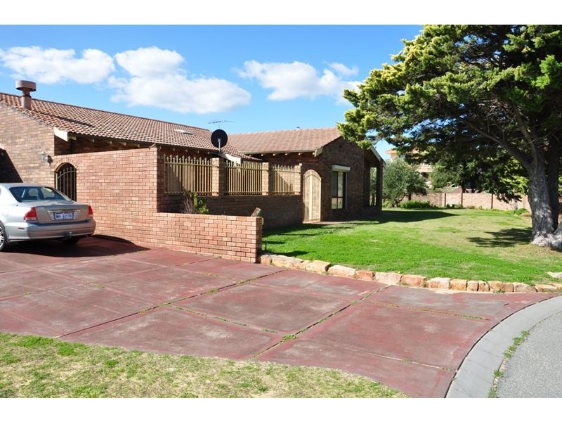 4 Sussex Place, Halls Head WA 6210