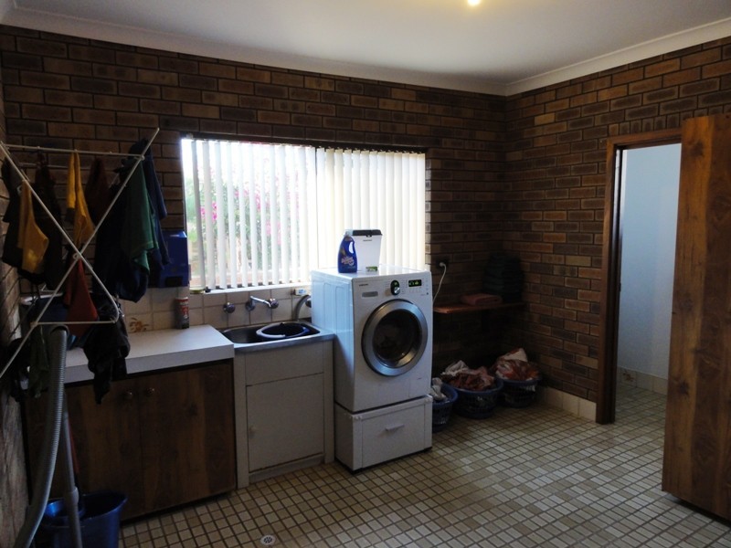 4 Sussex Place, Halls Head WA 6210