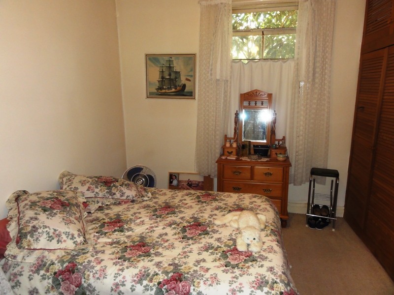 5 Goomarl St, Dudley Park WA 6210