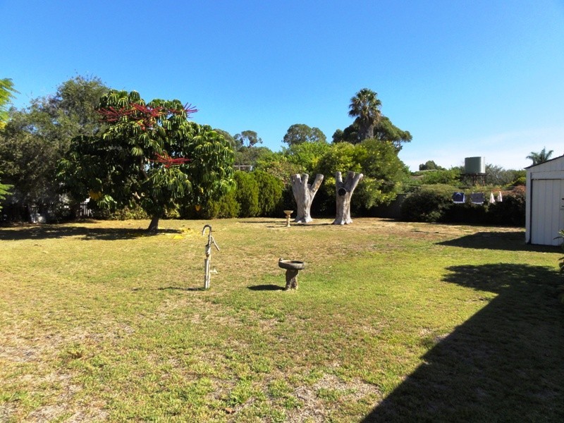 5 Goomarl St, Dudley Park WA 6210