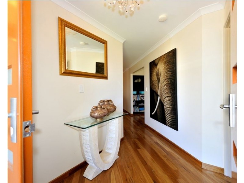 16 Benooka Grange., Lakelands WA 6180