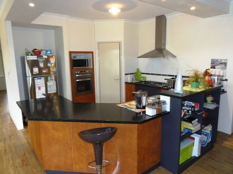 12 Asper Wy., Halls Head WA 6210