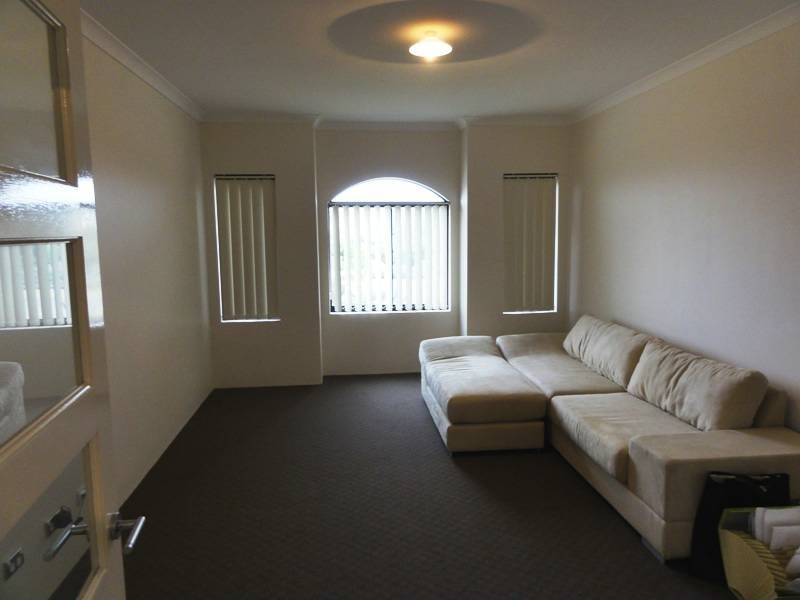 12 Asper Wy., Halls Head WA 6210