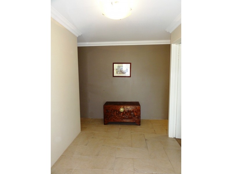 15 Waratah Circle, Halls Head WA 6210