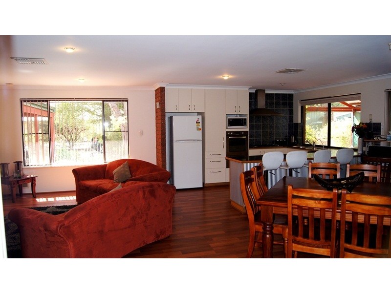 93 Bortolo Drive, Greenfields WA 6210