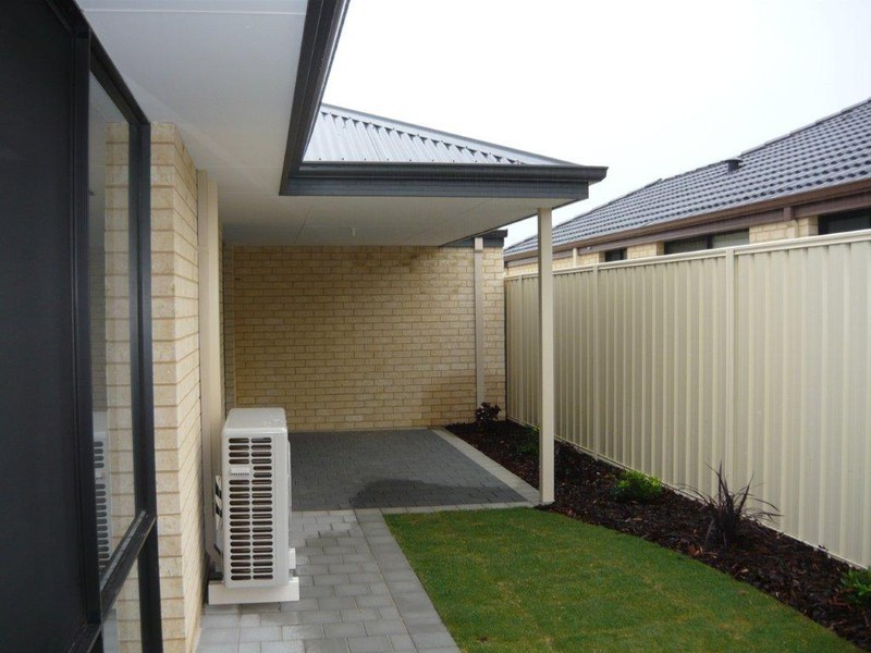 9 Sorrento Turn, Secret Harbour WA 6173
