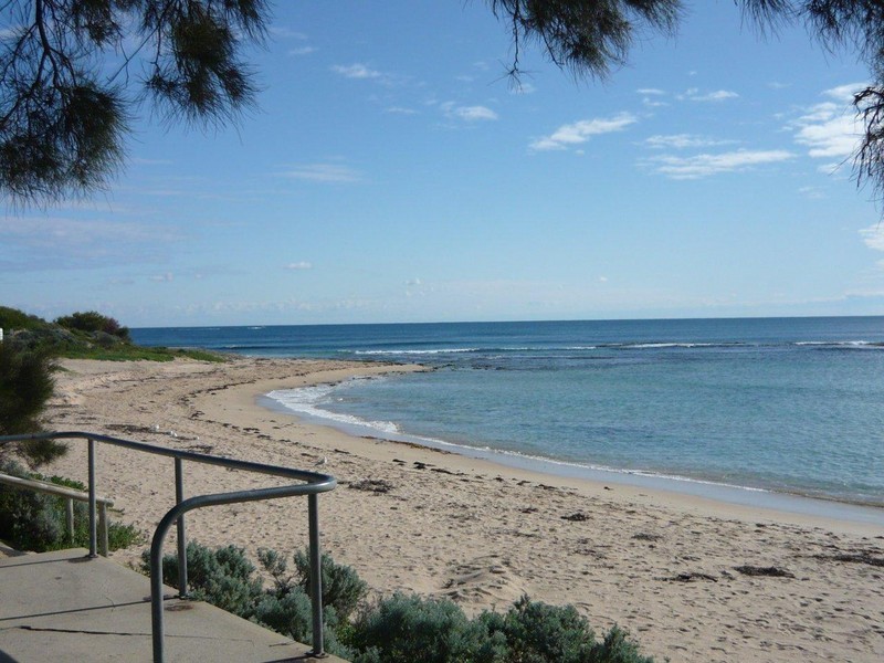 11 SPINAWAY PARADE, Falcon WA 6210