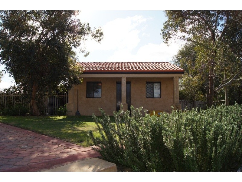 100 Moyup Way, South Yunderup WA 6208