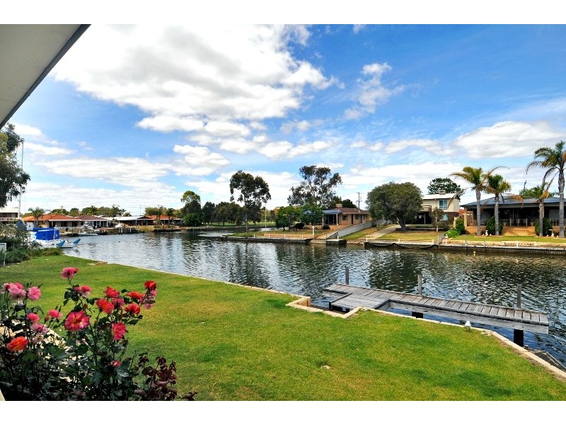 100 Moyup Way, South Yunderup WA 6208