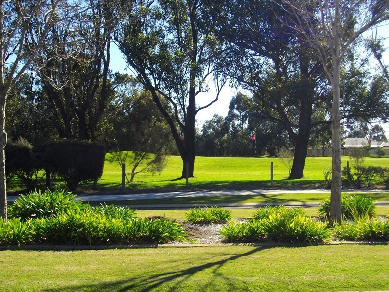 16 Wells Rd, Pinjarra WA 6208