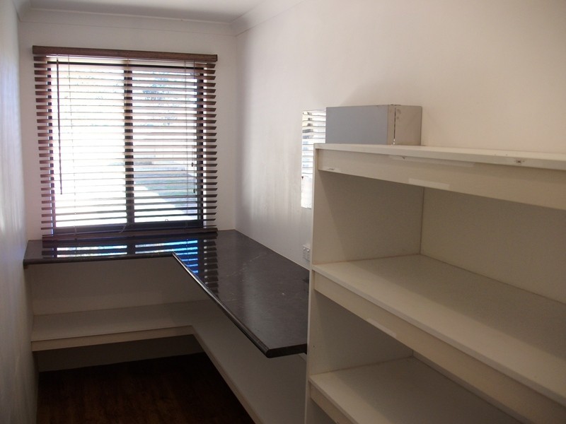 16 Wells Rd, Pinjarra WA 6208