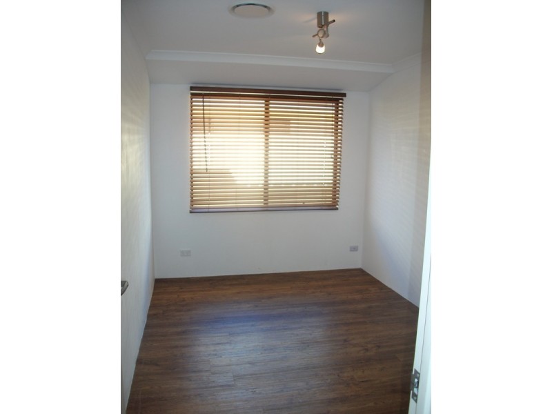 16 Wells Rd, Pinjarra WA 6208