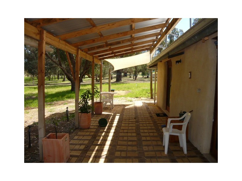 17 Dods Retreat, Lake Clifton WA 6215