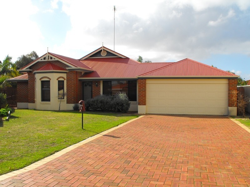 4 Buscot Court, Erskine WA 6210