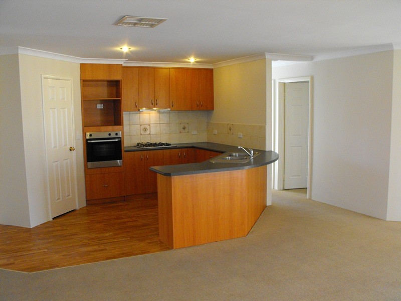 4 Buscot Court, Erskine WA 6210