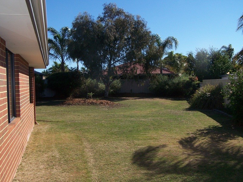 4 Buscot Court, Erskine WA 6210