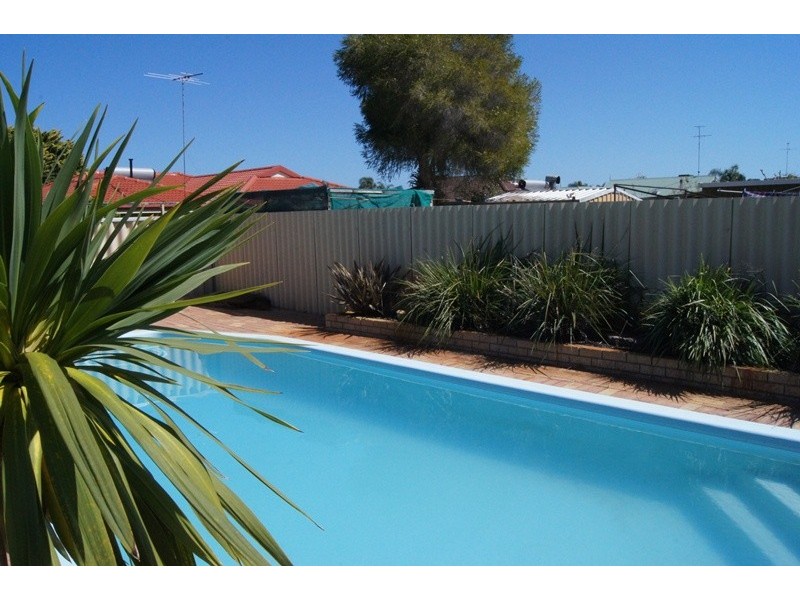 101 Boundary Road, Dudley Park WA 6210