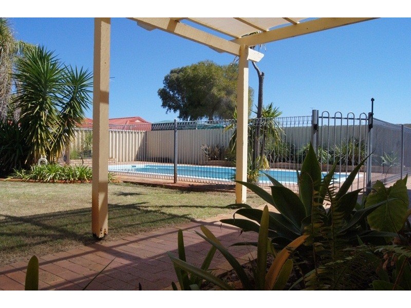 101 Boundary Road, Dudley Park WA 6210