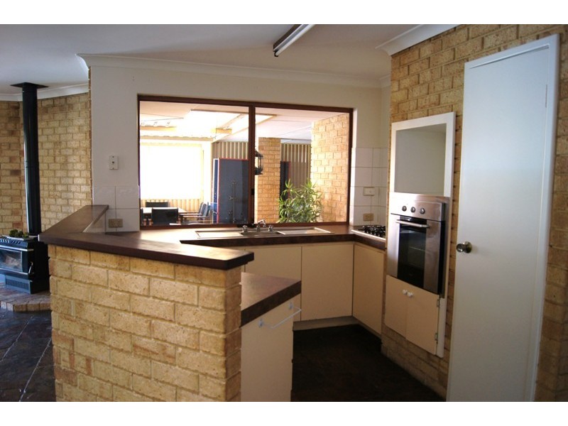 101 Boundary Road, Dudley Park WA 6210