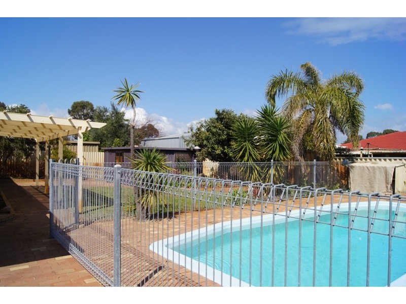 101 Boundary Road, Dudley Park WA 6210