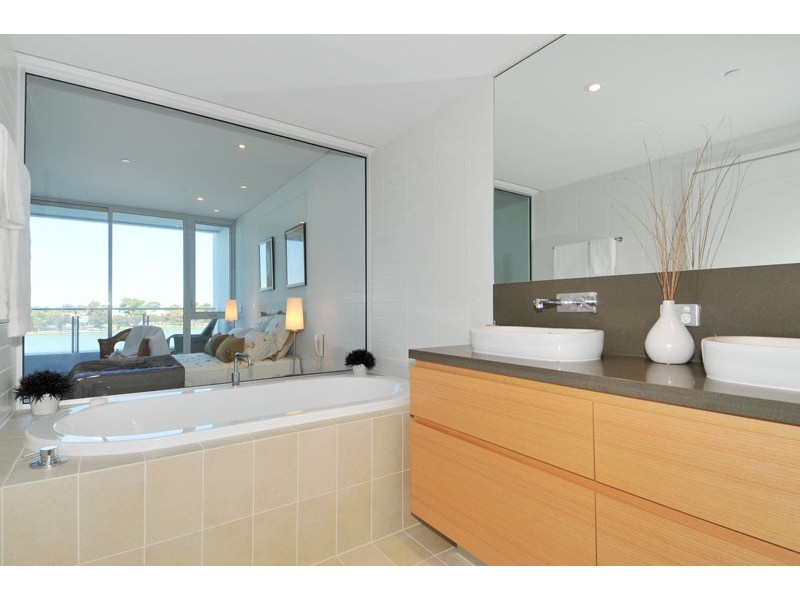 Apt 403 1 Marco Polo Drive, Mandurah WA 6210