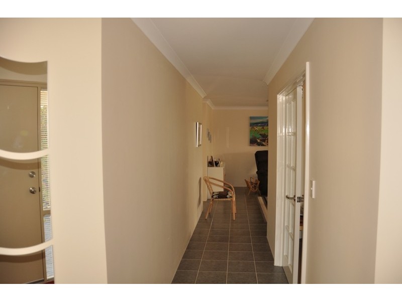 28 Tandure Heights, Lakelands WA 6180