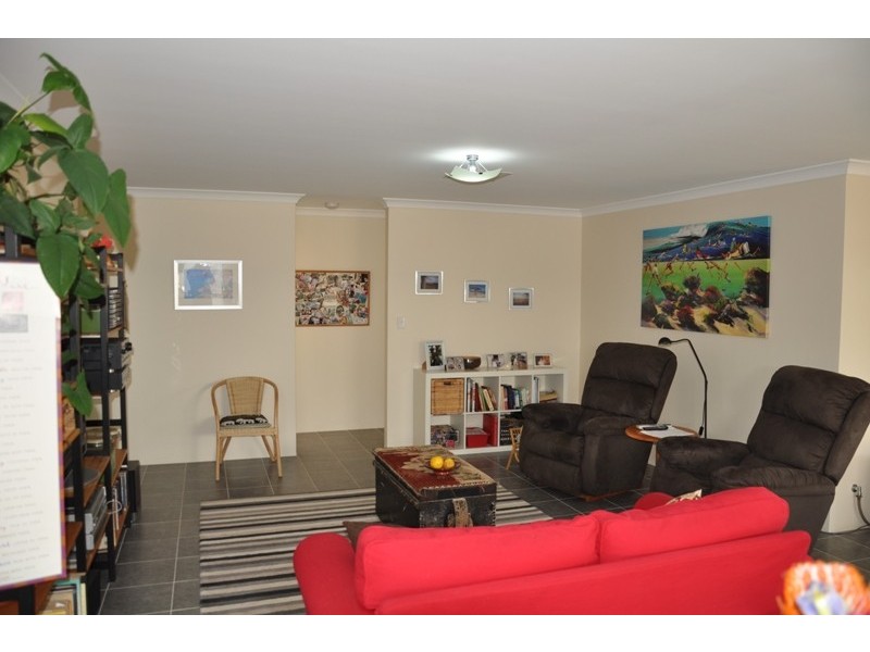 28 Tandure Heights, Lakelands WA 6180