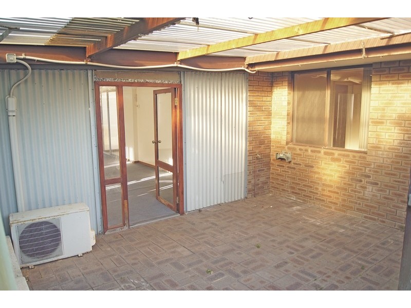 37 Sandeland Avenue, Coodanup WA 6210