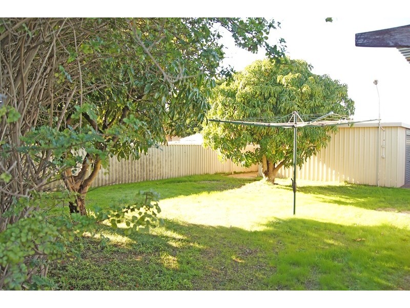 37 Sandeland Avenue, Coodanup WA 6210