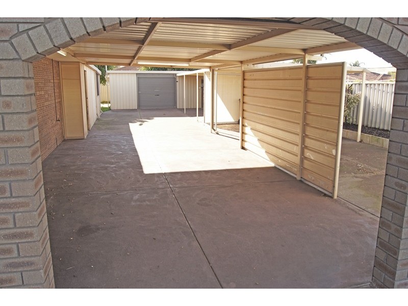 37 Sandeland Avenue, Coodanup WA 6210