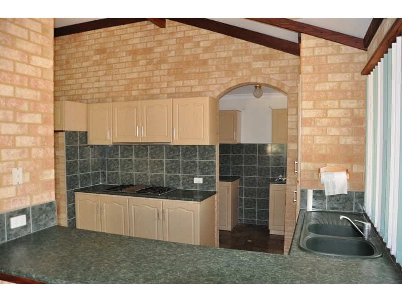 12 Blossom Pl, Coodanup WA 6210