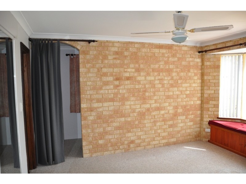 12 Blossom Pl, Coodanup WA 6210