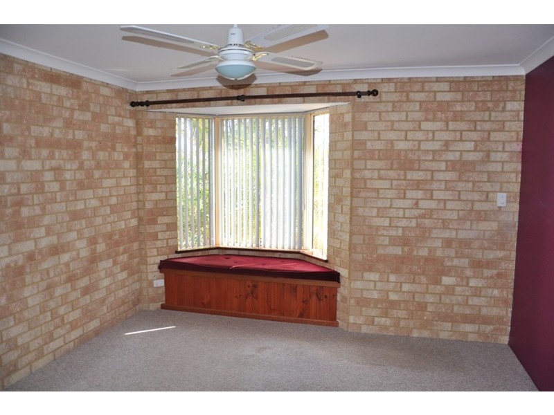 12 Blossom Pl, Coodanup WA 6210