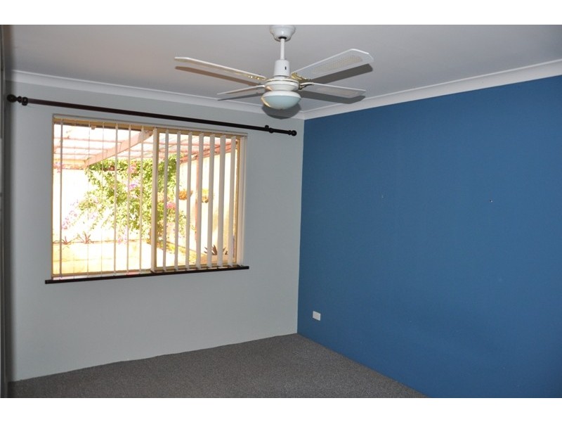 12 Blossom Pl, Coodanup WA 6210