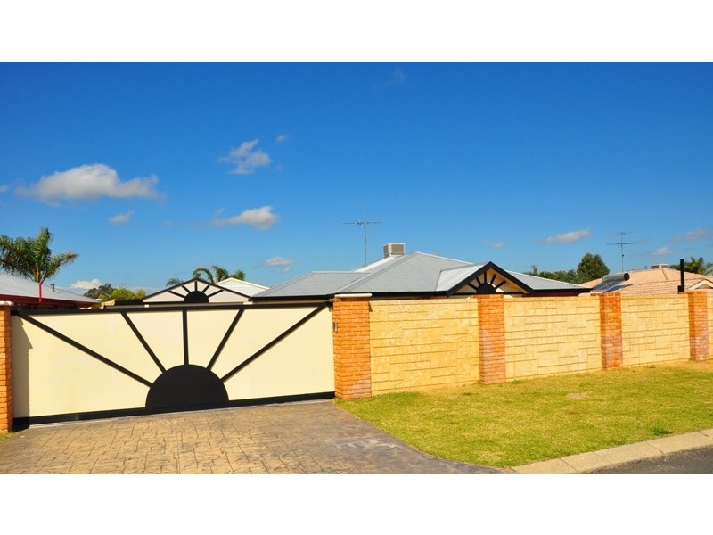 2 Falstaff Close, Greenfields WA 6210