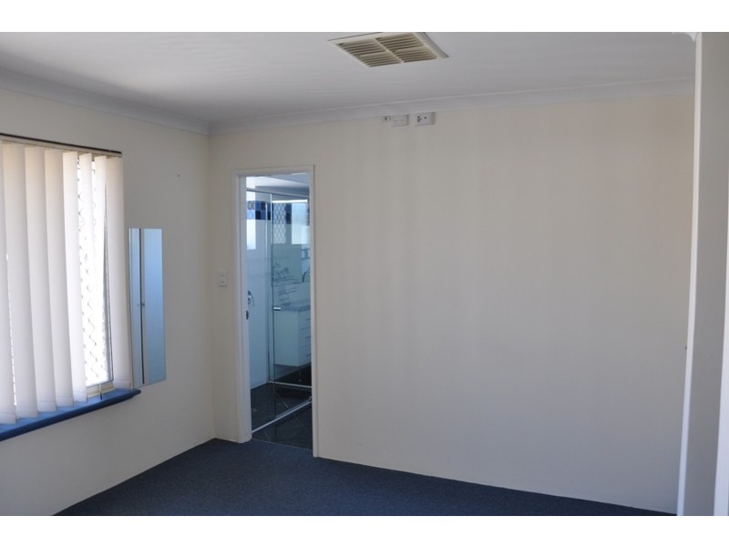 2 Falstaff Close, Greenfields WA 6210