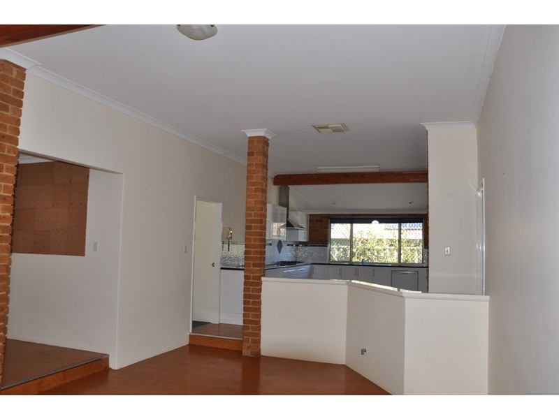 2 Falstaff Close, Greenfields WA 6210