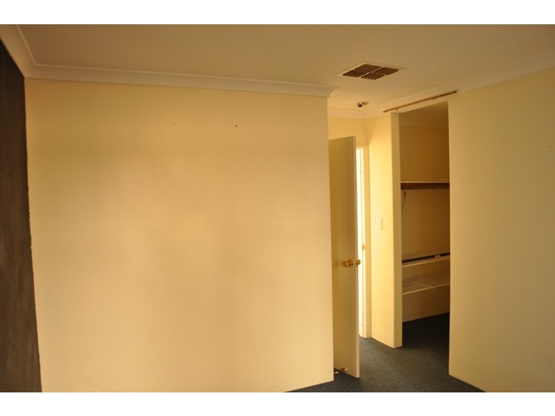 2 Falstaff Close, Greenfields WA 6210