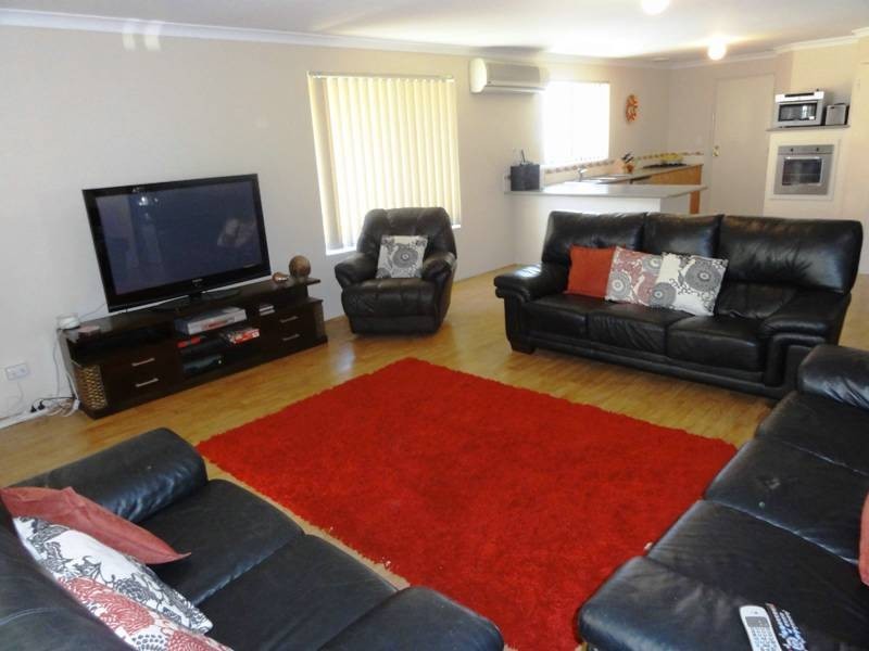 1 Newark Wy, Secret Harbour WA 6173