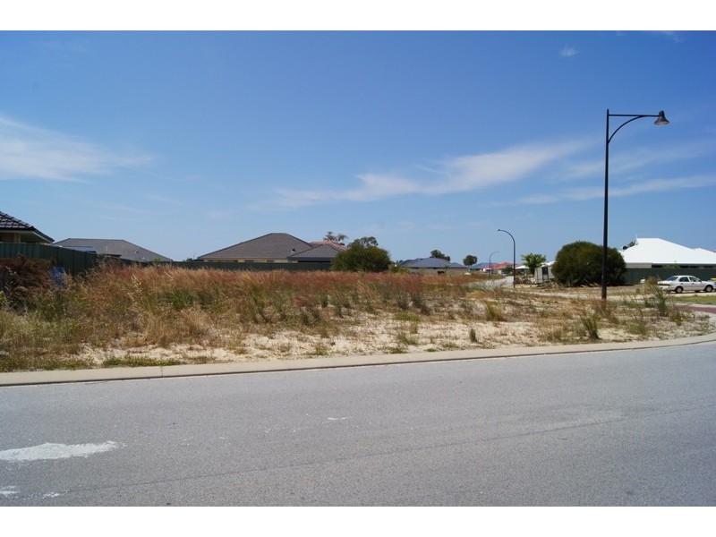 18 Bibbulmun Mndr, Ravenswood WA 6208