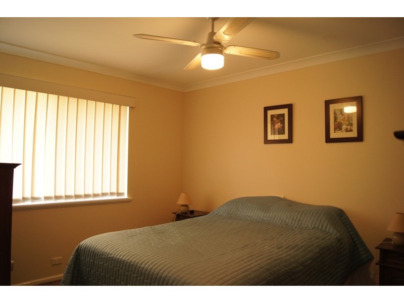 48 Kookerbrook St, Dudley Park WA 6210